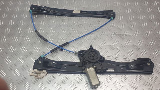 Двигун склопідіймача двері передньої, правої 67627406634 BMW