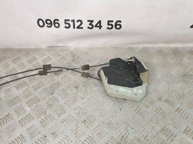 Замок задніх дверей, правих 6905042020 TOYOTA