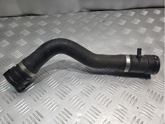 Патрубок системи охолодження 7596837 BMW