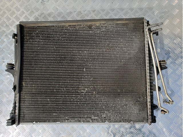 Радіатор охолодження двигуна 7L0121253 PORSCHE