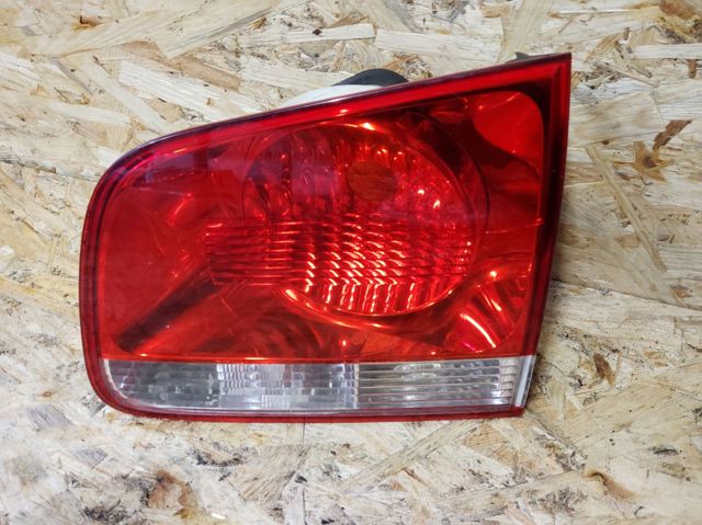 Фара задня права внутрішня 7L6945094H VAG