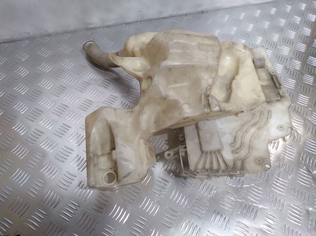 Водяний бачок омивача скла 7S7117B613BA FORD