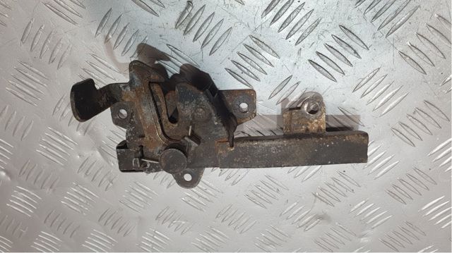 Замок кришки капота 811302F000 HYUNDAI