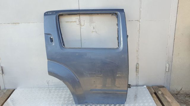 Двері задні в зборі 82100EB330 NISSAN