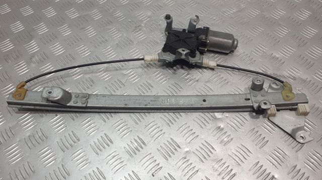 Моторчик склопідйомника двері задніх, правих 82730EA500 NISSAN