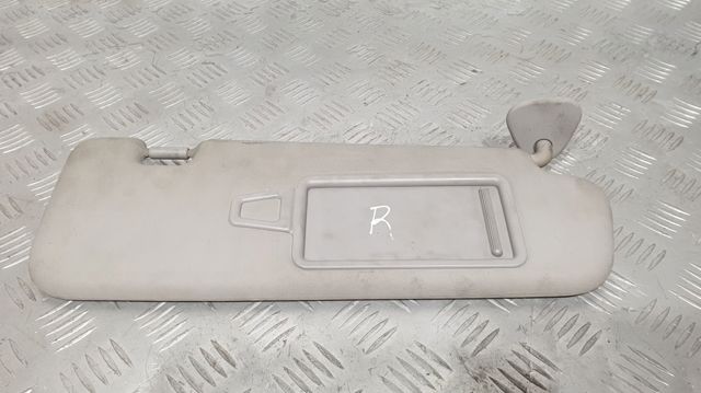 Козирок сонцезахисний автомобіля 852023S011TX HYUNDAI