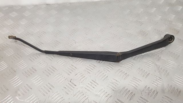 Поводок двірника 8521142090 TOYOTA