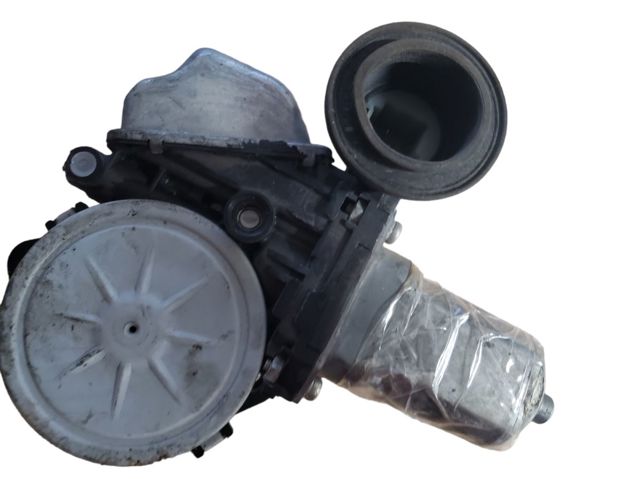 Двигун склопідіймача двері передньої, правої 8571042120 TOYOTA