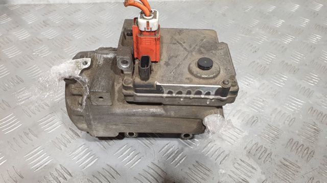Компресор системи кондиціювання 8837030021 TOYOTA