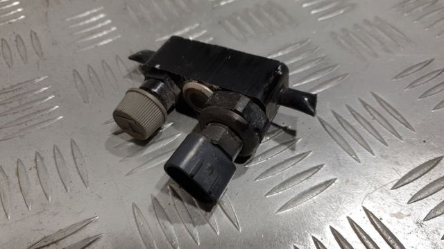 Клапан тиску кондиціонера 8871940020 TOYOTA