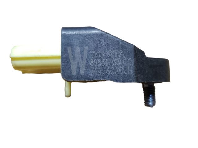 Датчик подушки безпеки 8983133010 TOYOTA
