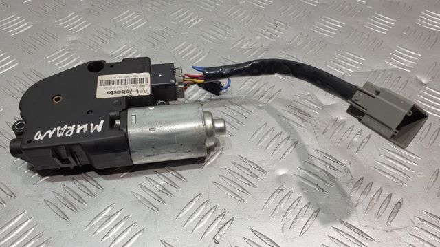 Двигун приводу люка 91295CB01A NISSAN
