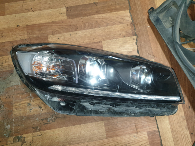 Основна фара - вставка 92102C5530 HYUNDAI