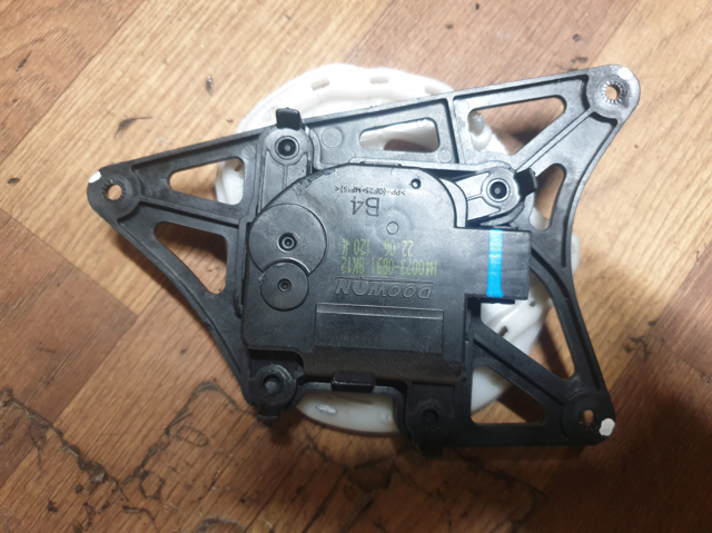 Двигун заслінки печі 971543Z000 HYUNDAI