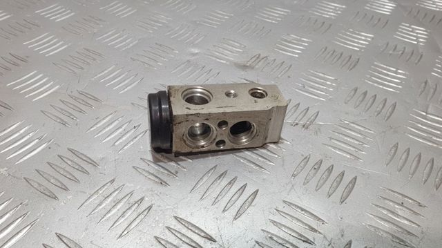 Клапан розширювальний 976262F000 HYUNDAI