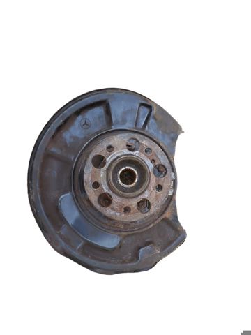 Цапфа поворотна права A2113508408 MERCEDES