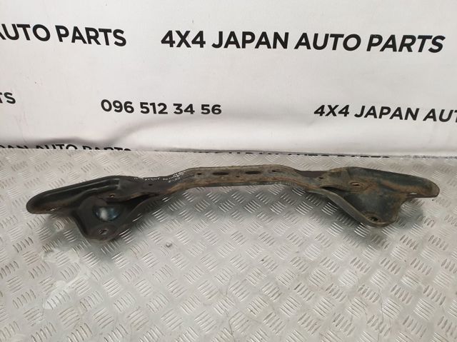 Передня балка EH1434H90A MAZDA