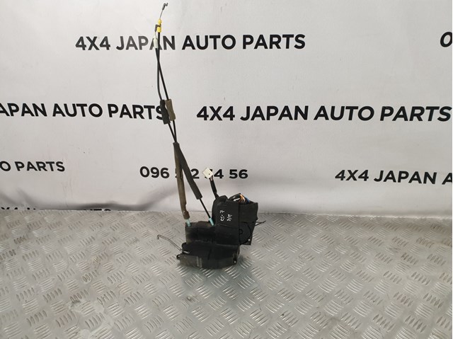 Замок задніх дверей, правих EH1472310E MAZDA