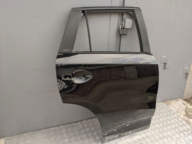 Двері задні в зборі KDY37202XC MAZDA