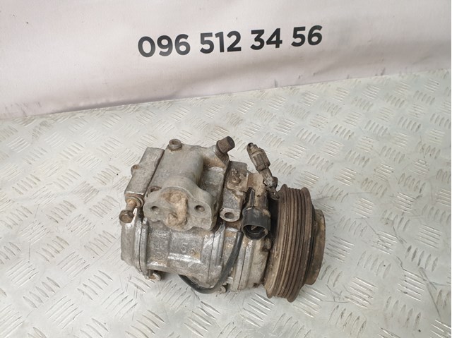 Компресор холодоагенту Mitsubishi Space Wagon II