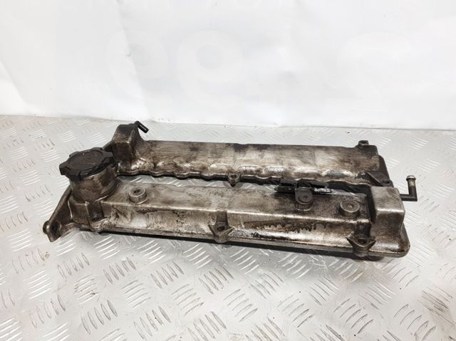 Кришка клапанів MD350366 MITSUBISHI