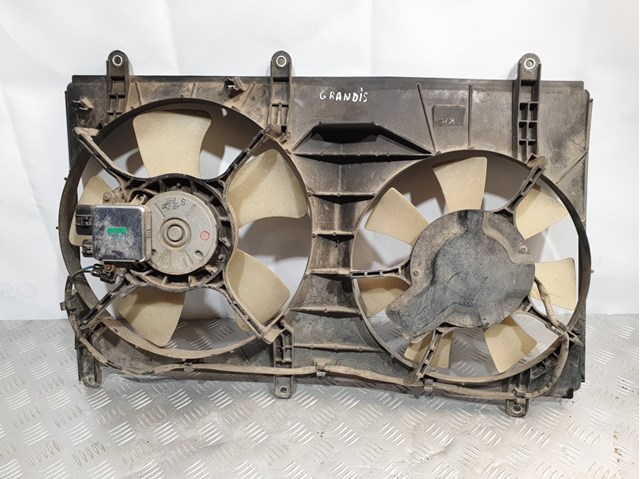 Диффузор радиатора охлаждения mitsubishi grandis  2004 - 2010 mr993570 MR993570