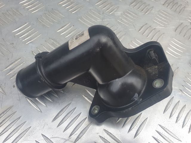 Кришка термостата SH0115172 MAZDA