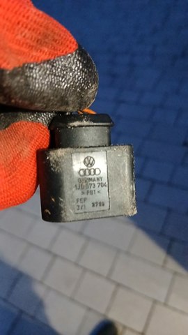 Роз'єм (фішка) заднього ліхтаря 1J0973704 VAG