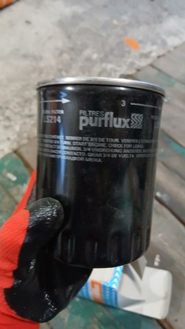Фільтр масляний ДВЗ LS214 PURFLUX