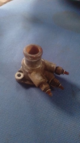 Водяний патрубок 028121145B VAG