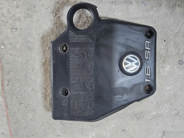 Кришка двигуна декоративна 06A103925AC VAG