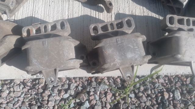 Подушка КПП 1J0199555AK VAG
