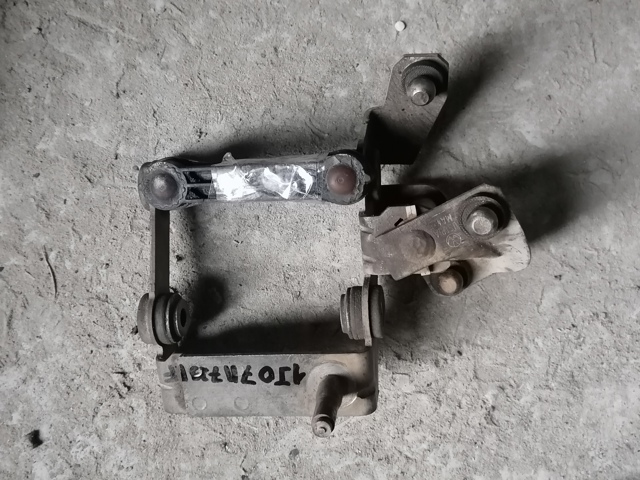 Кронштейн куліси КПП 1J0711729F VAG