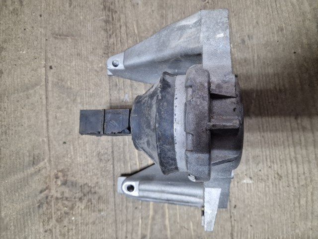 Права опора двигуна 4A0199352A MARKET (OEM)