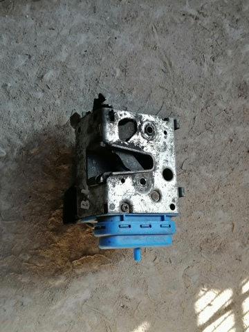 Замок задньої двері, лівої 4A0839015B VAG