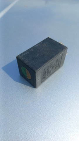 Заслінка повітряна 811905343 VAG