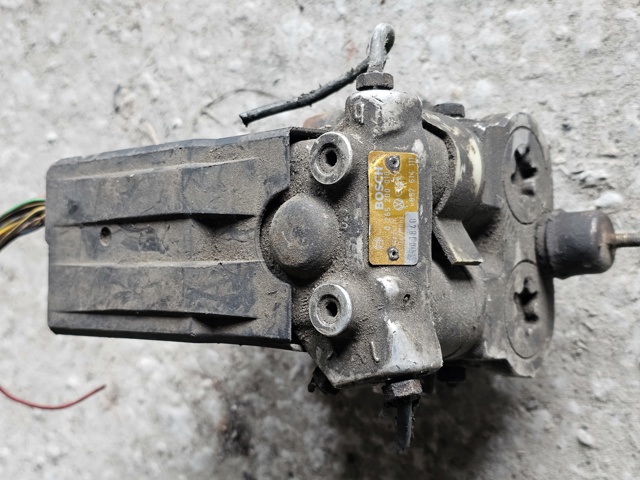 Блок керування АБС (ABS) 857614111 VAG