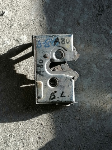 Замок задньої двері, лівої 8A0839015A VAG