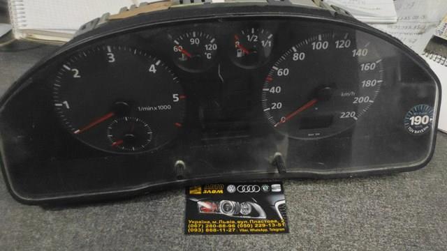 Щиток приладів додатковий 8D0919034 VAG
