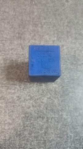 Реле управління склоочисника 90240092 GM