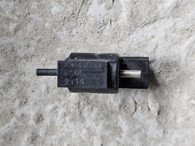 Клапан перемикання системи подачі повітря K5T49090 MITSUBISHI