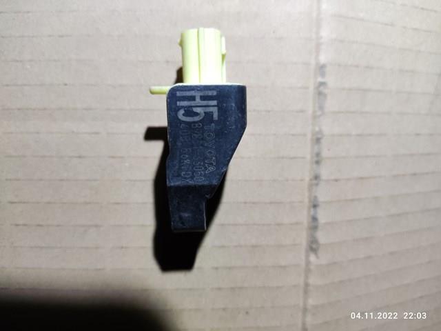 Датчик Айрбег передній 8983133050 TOYOTA