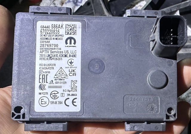 Радарний датчик дистанції 68440586AK CHRYSLER