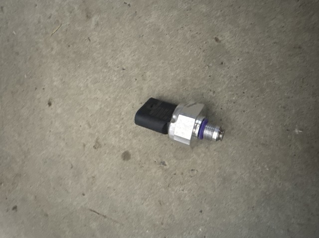 Датчик тиску 4M0959603C VAG