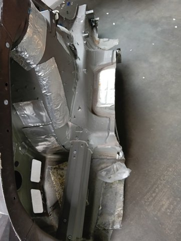 Боковина кузова ліва 1024208S0B Tesla Model