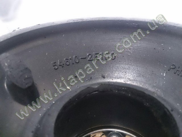 Кріплення переднього амортизатора 546102E200 PH