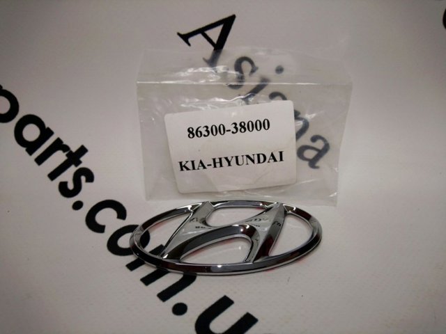 Емблема решітки радіатора 8630038000 HYUNDAI