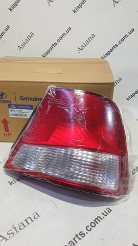 Ліхтар задній правий 9240225220 HYUNDAI