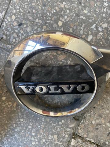 Емблема решітки радіатора 31383645 VOLVO