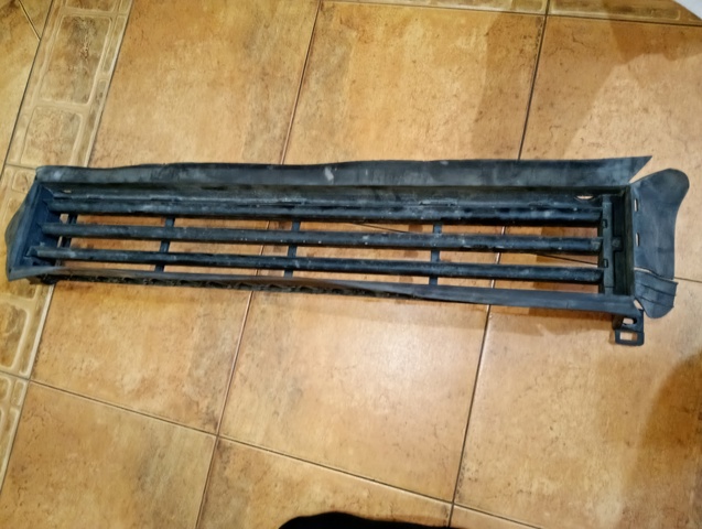 повітропровід радіатора 623309HS0A NISSAN